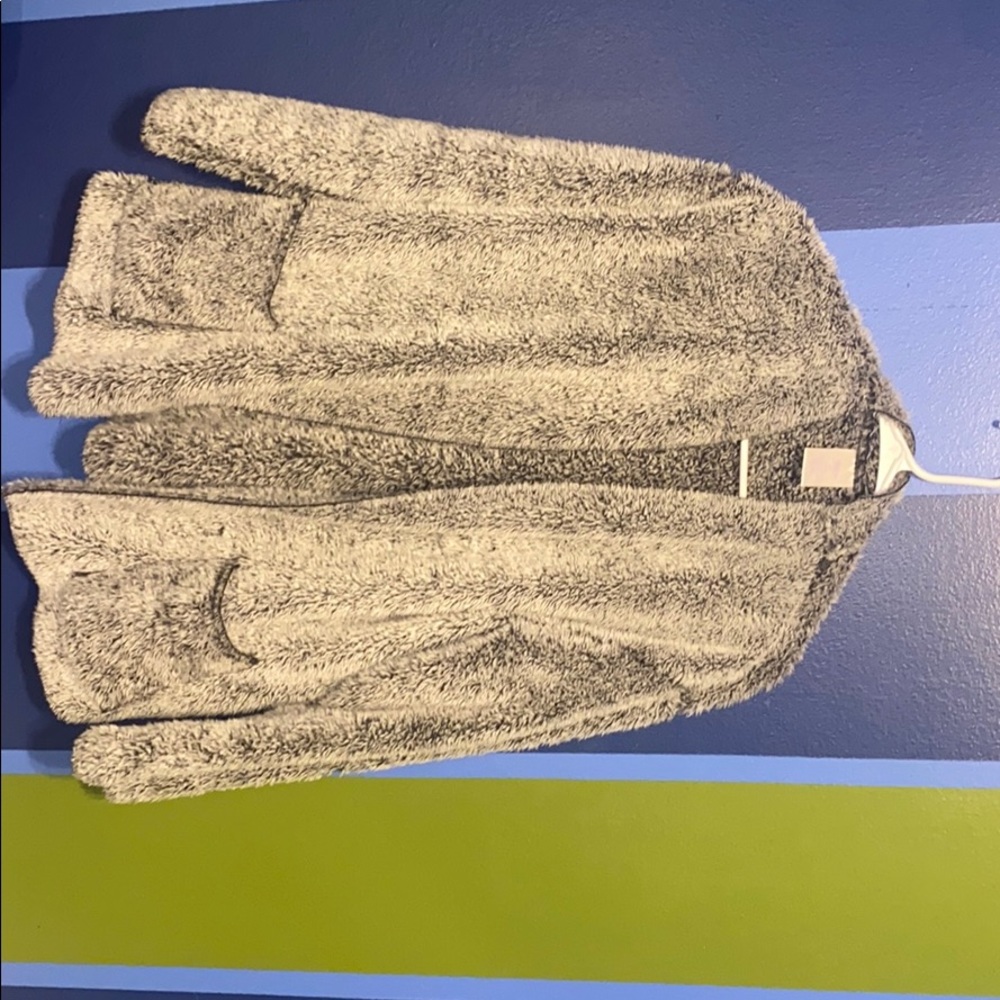 Fuzzy jacket with packets